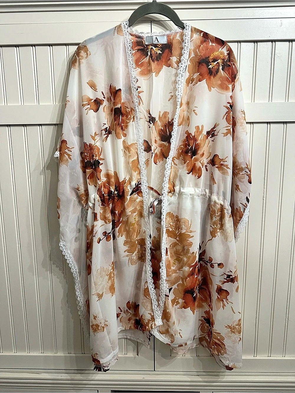 Zara Floral Lace Cover-Up in White & Brown Like New